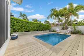Stunning Alex Heads Beach House - Pet friendly